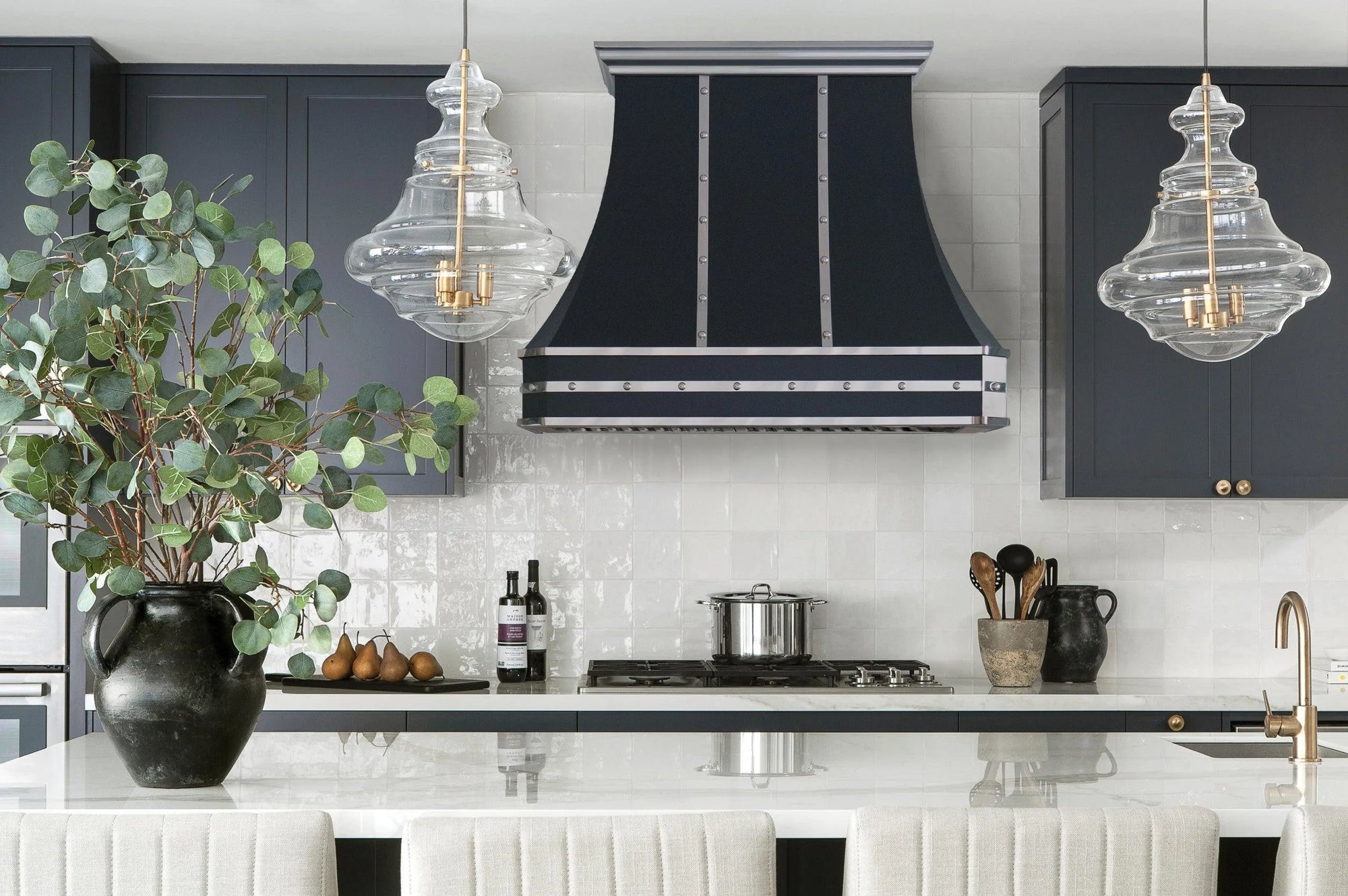 How Do You Clean A Greasy Stainless Steel Range Hood?-Fobest