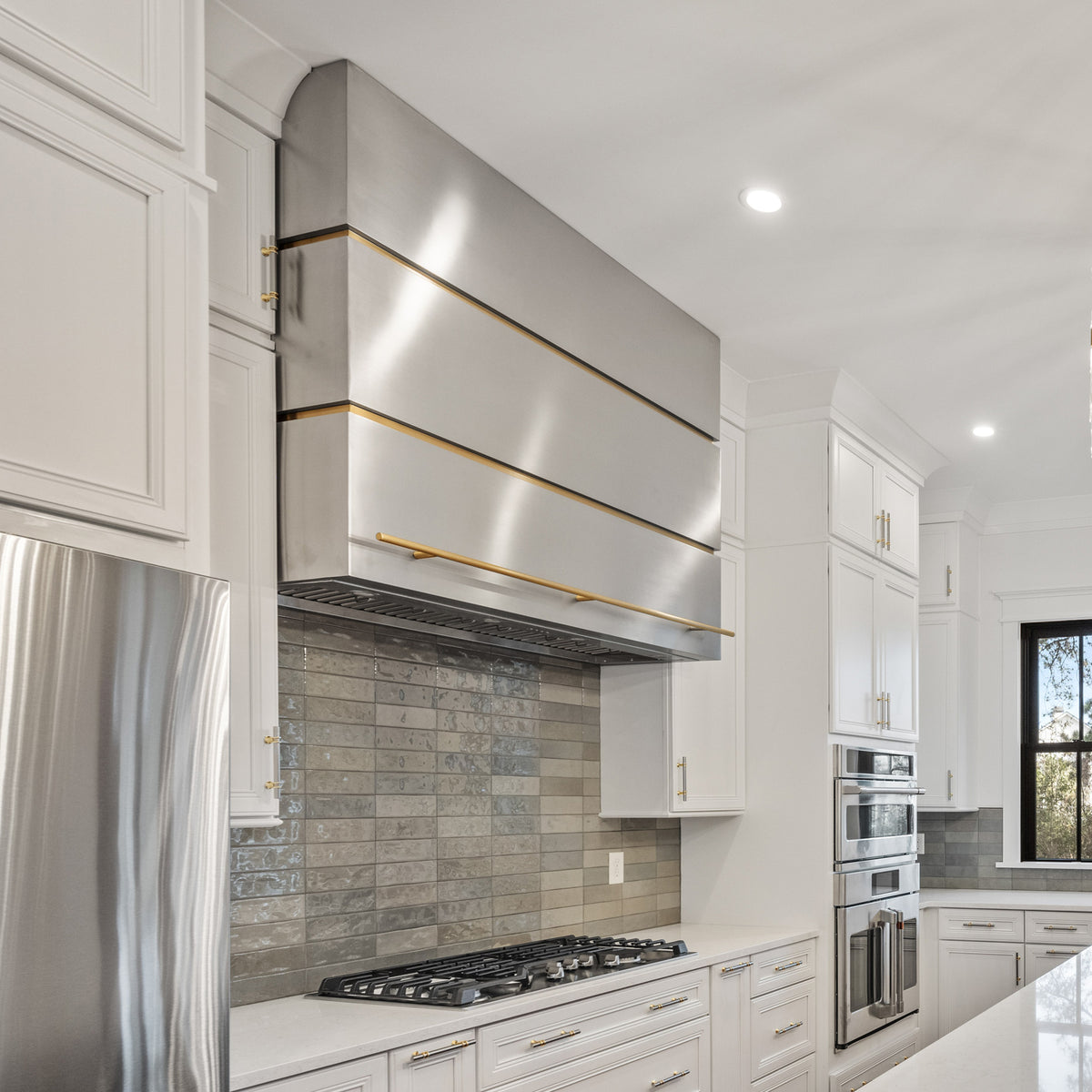 Fobest Stainless Steel Custom Box Range Hood with Brass Base FSS-211