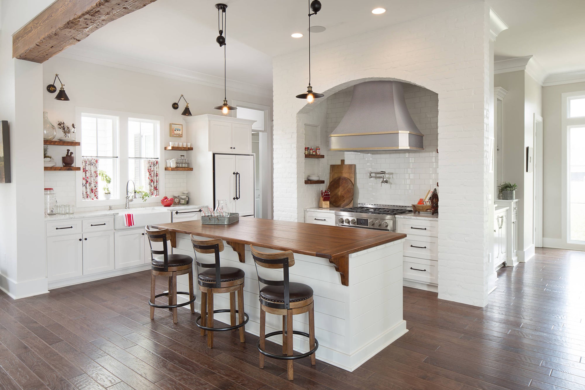 Elevate Your Kitchen Haven with Exquisite Decorative Range Hoods