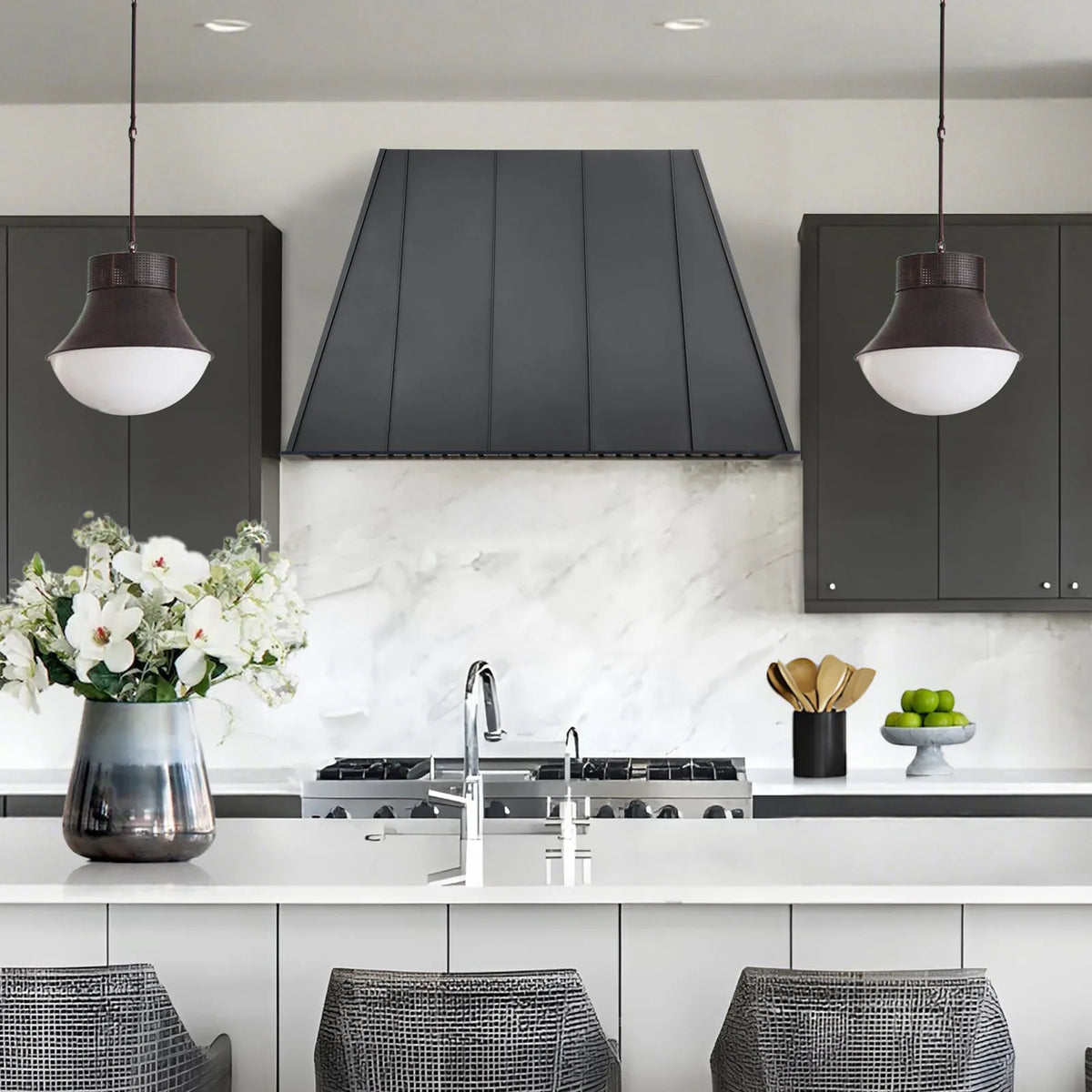 Fobest Black Stainless Range Hood with Standing-Seam – FSS-446