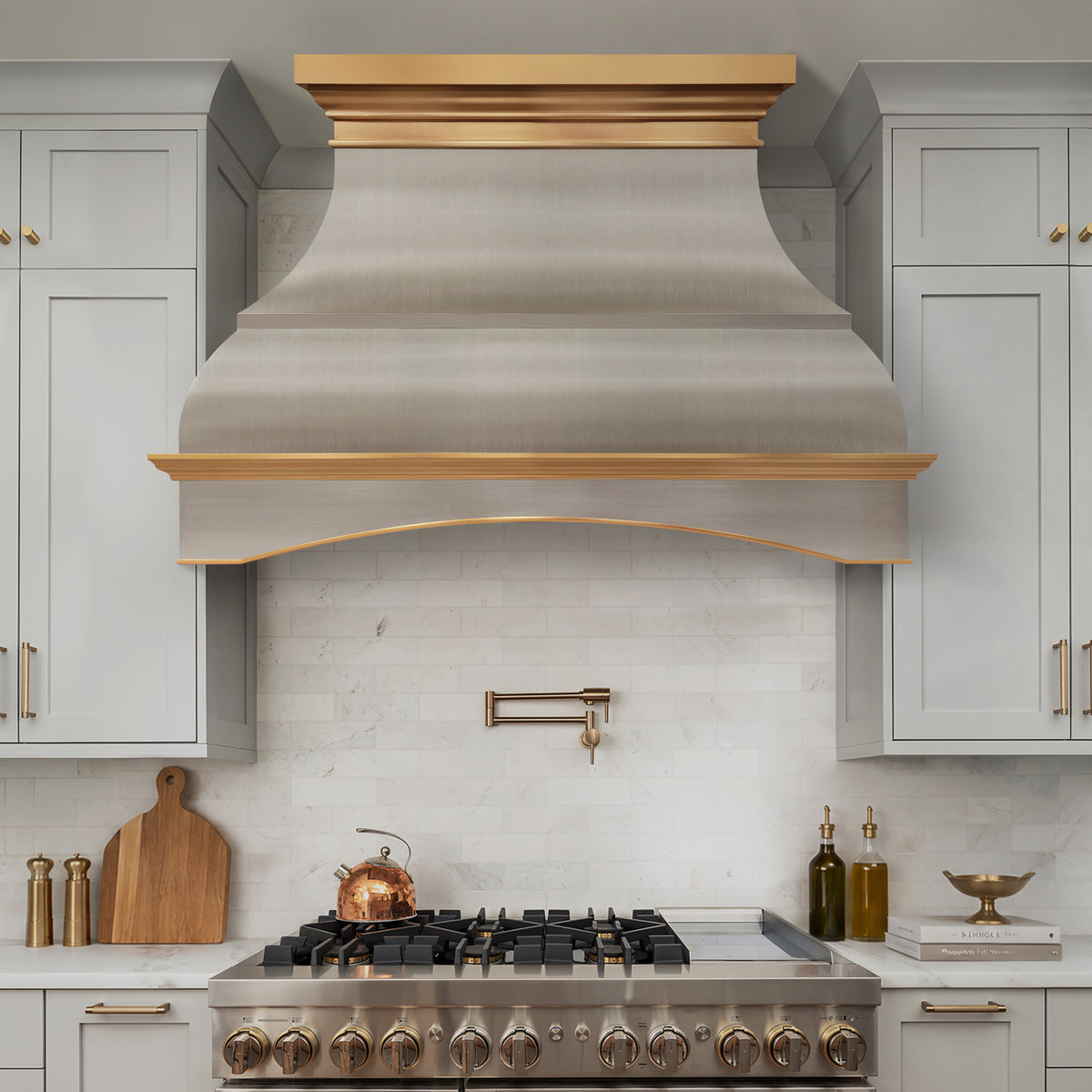 Fobest Clean Stainless Steel Range Hood with Arched Design FSS-695