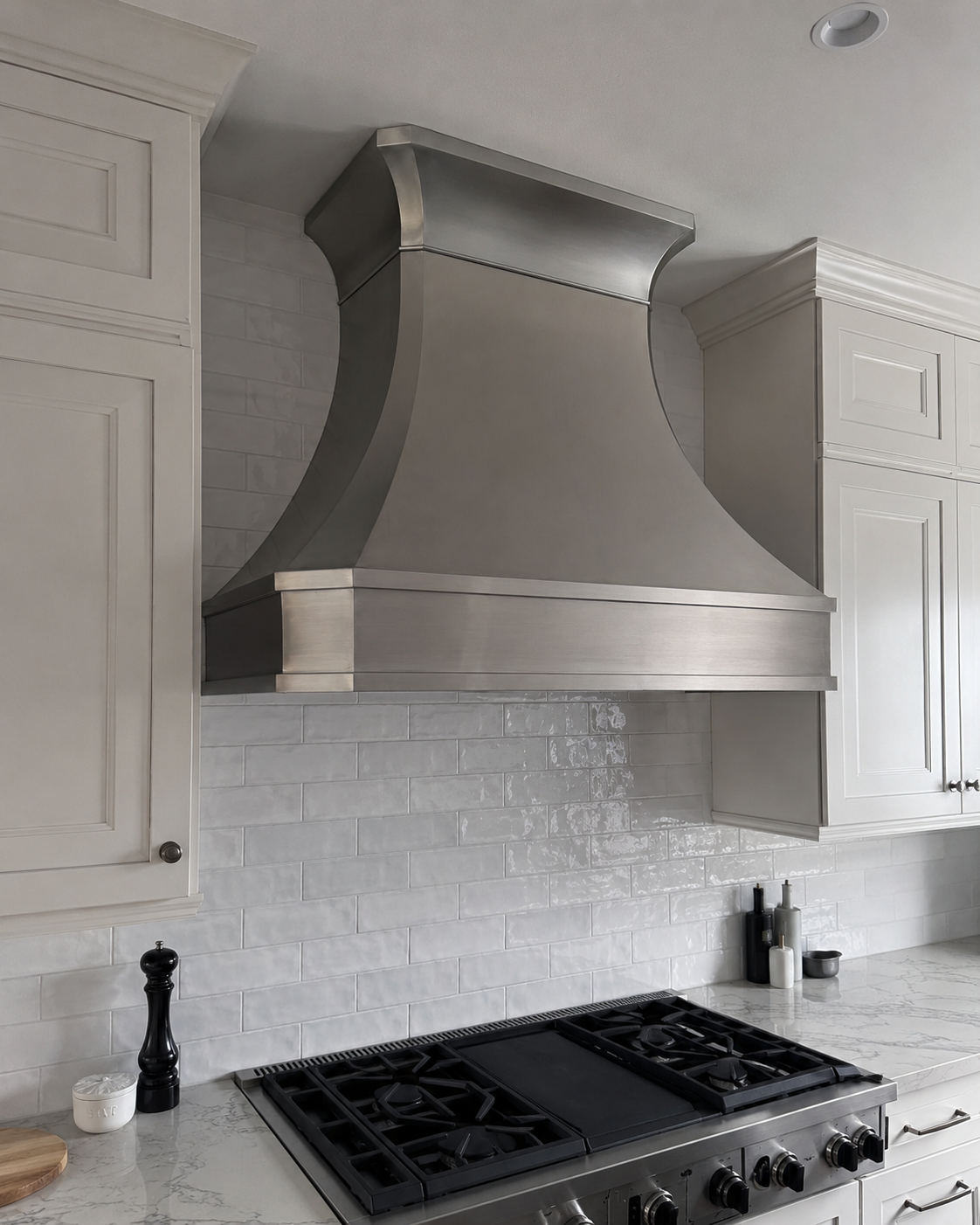 Fobest Curved Stainless Steel Custom Range Hood with Classic Crown FSS-64