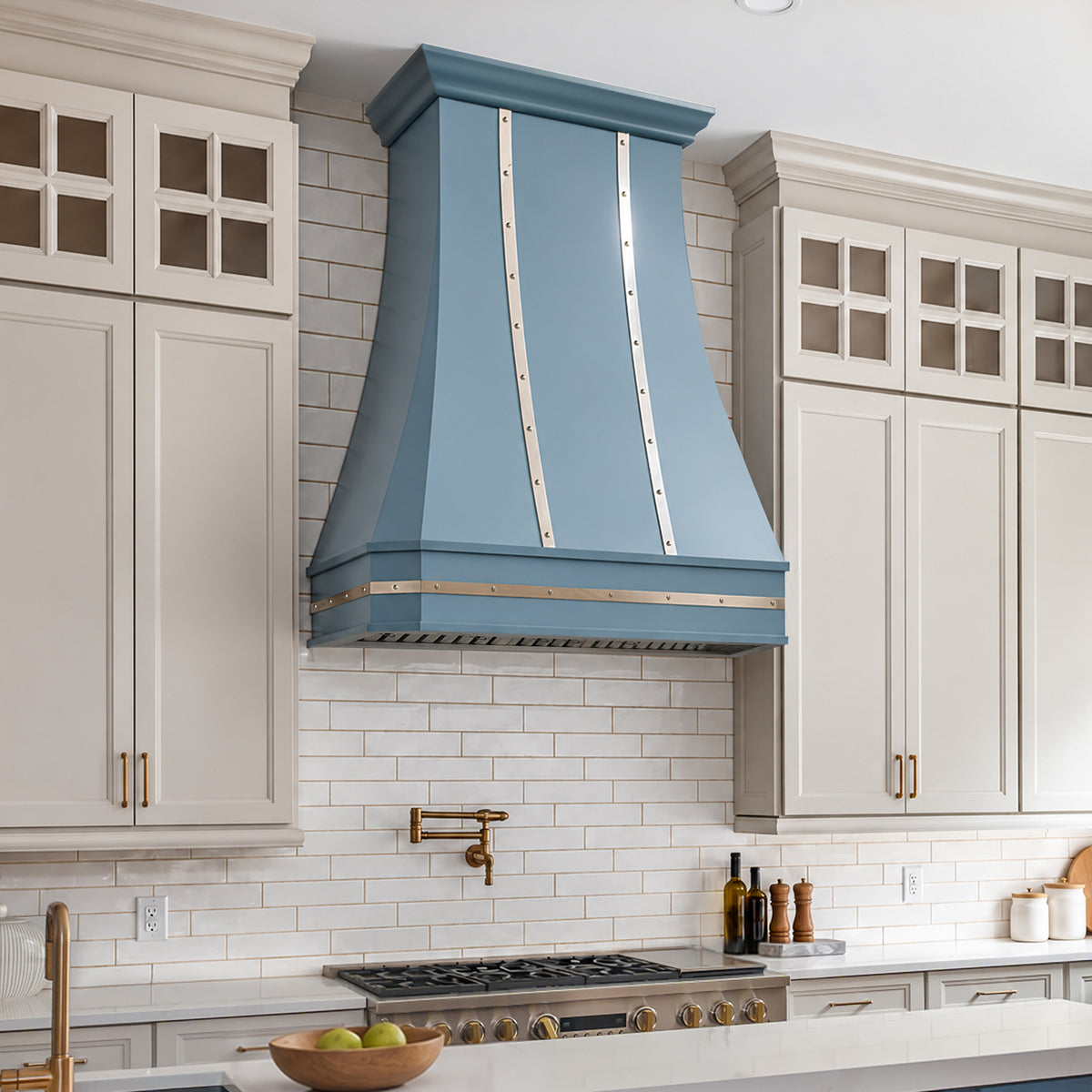 Fobest Custom Blue Stainless Steel Range Hood with Polished Stainless Steel Decor FSS-719