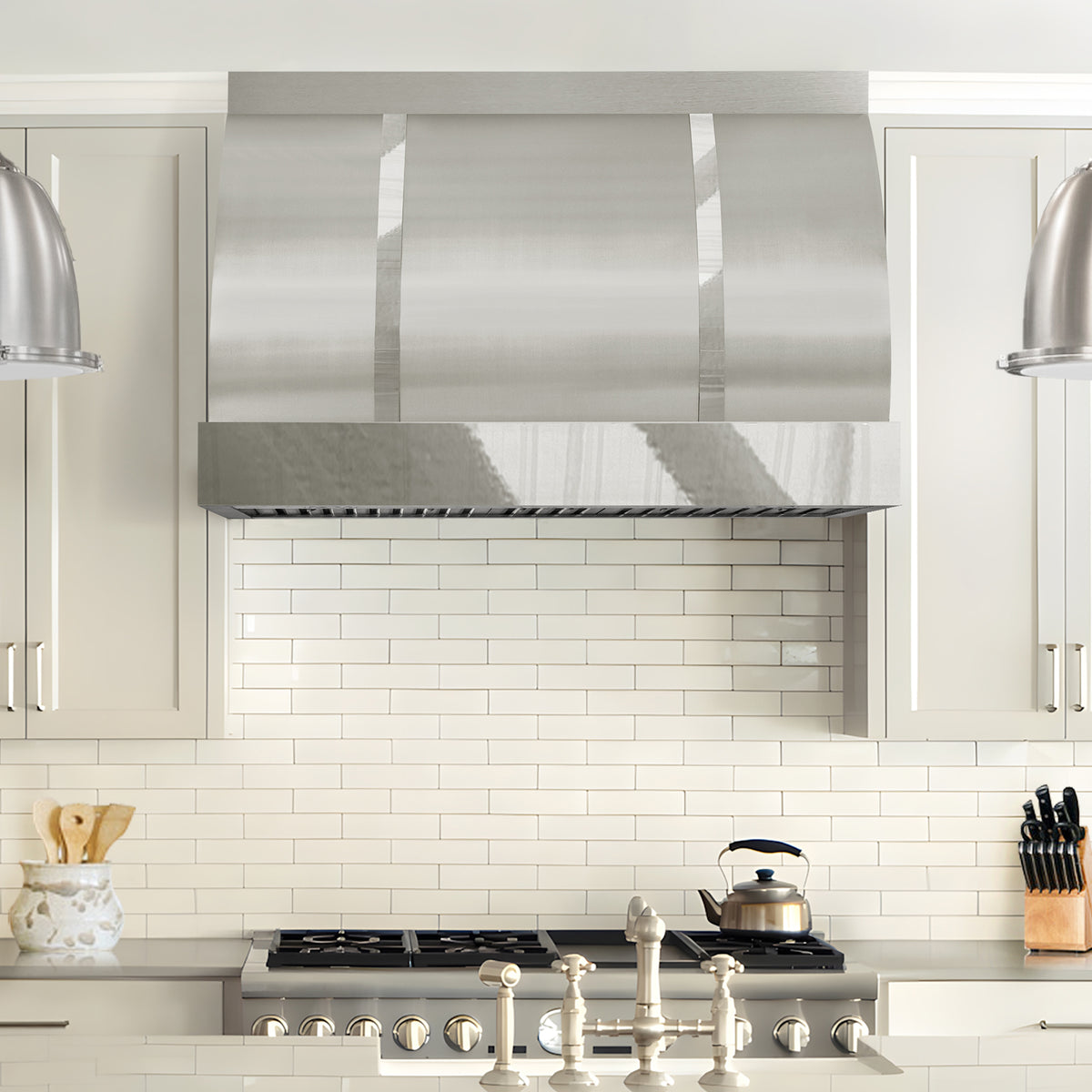 Fobest Custom Brushed Stainless Steel Range Hood with Polished Stainless Steel Straps FSS-653