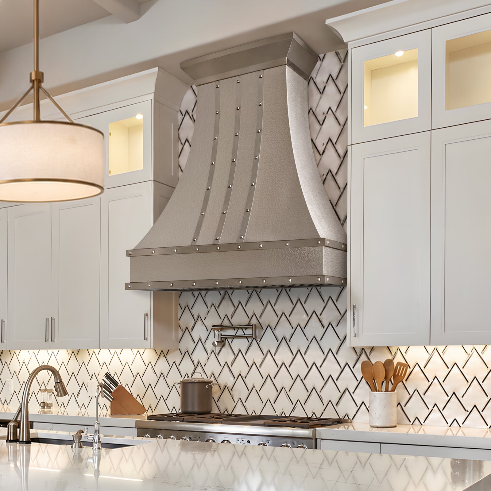 Fobest Hammered Stainless Steel Curved Custom Range Hood FSS-752